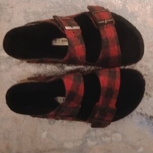 Birkenstock Arizona Shearling Plaid Red Black Sandals New 40 L9 M7 Reg Width